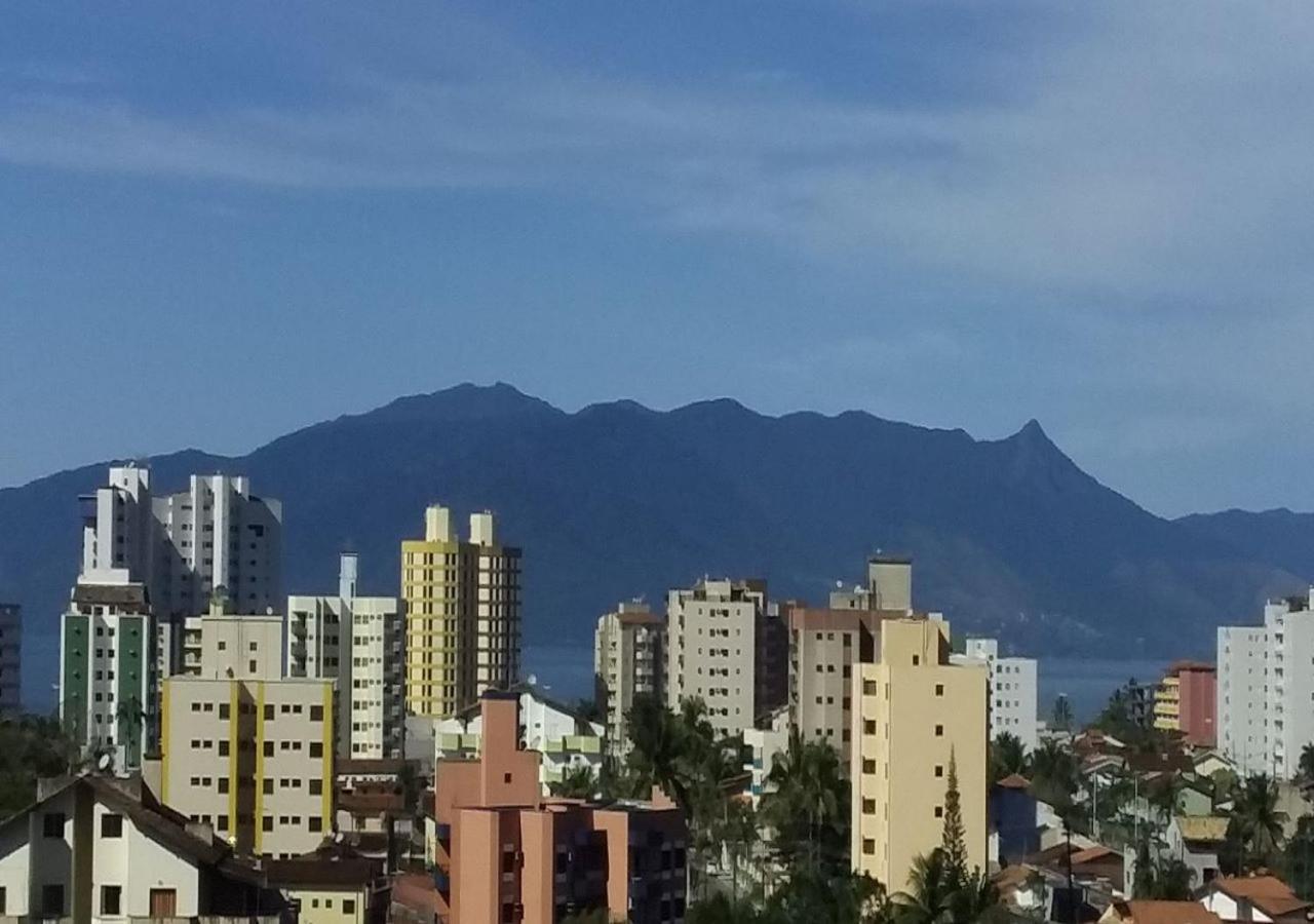 Ape Em Martin De Sa - Caragua Apartment คารากัวตาตูบา ภายนอก รูปภาพ